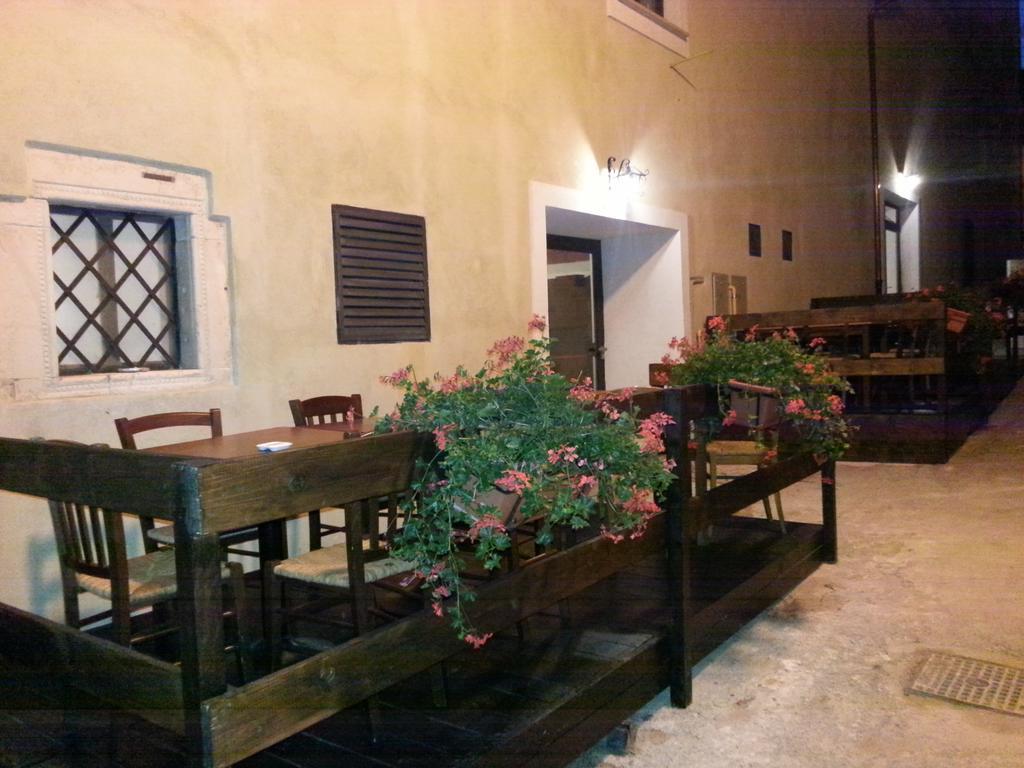 B&B Il Vicoletto LʼAquila Esterno foto
