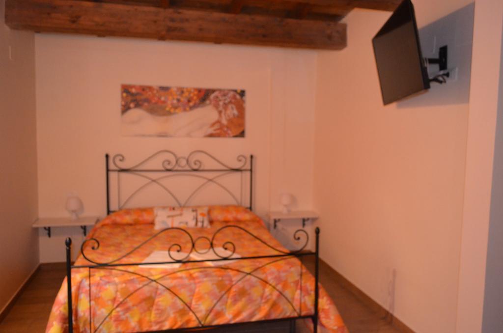 B&B Il Vicoletto LʼAquila Esterno foto